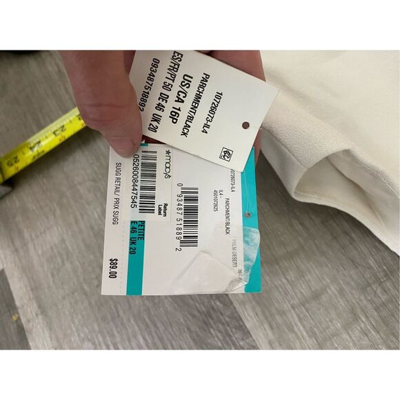 Kasper NWT Black Piped Cream Crepe Sheath Dress, Size 16P, MSRP $89 - Picture 6 of 12